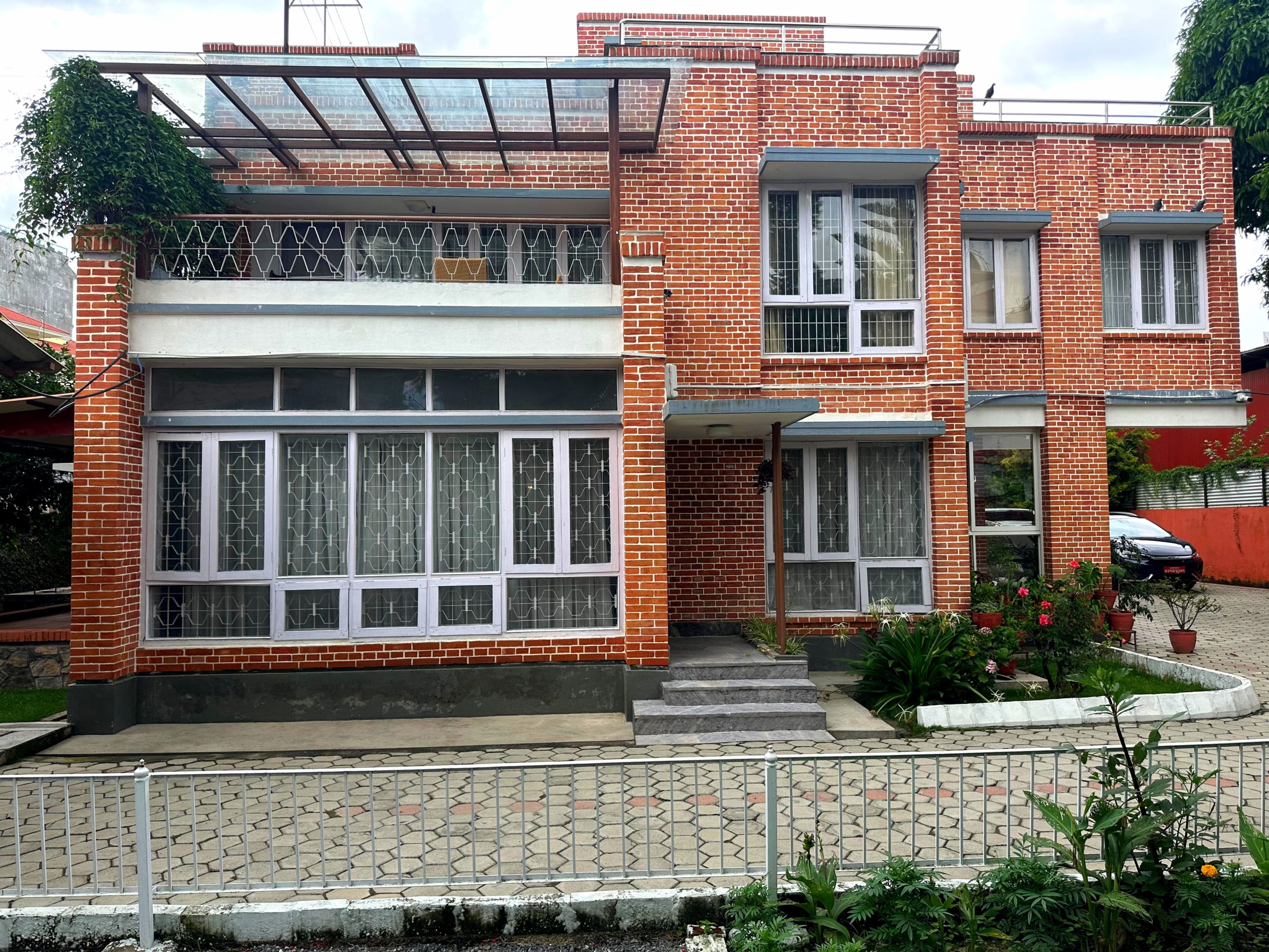 Luxury House Front View Luxury House Front View