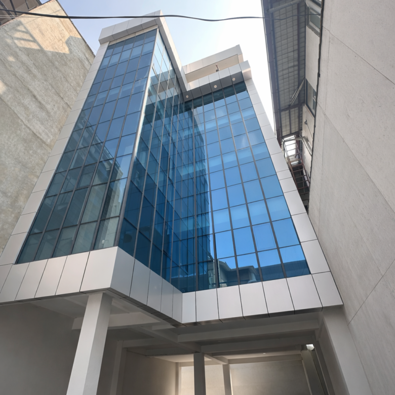 Commercial Building For Rent